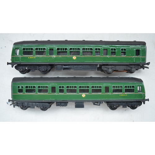 496 - Collection of previously used OO gauge diesel locomotives to include Tri-ang dummy and power trailer... 