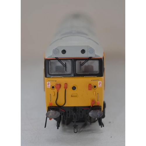 499 - Boxed Hornby OO gauge R2349 BR Class 50 C0-C0 diesel locomotive 50 035 