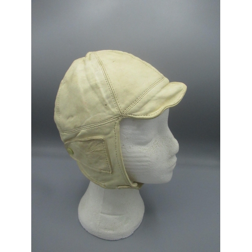 297 - Ladies soft leather motoring cap c.1920s