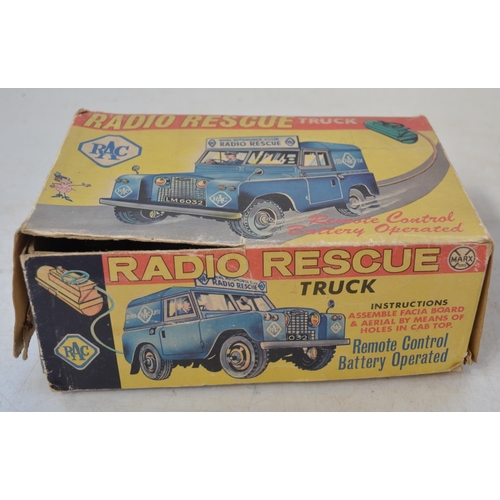 406 - Vintage boxed Marx RAC Radio Rescue battery operated remote control Land Rover model, in good overal... 