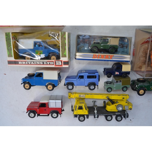 407 - Collection of mostly Land Rover models to include 3 boxed Britain's 1/32 examples including vintage ... 