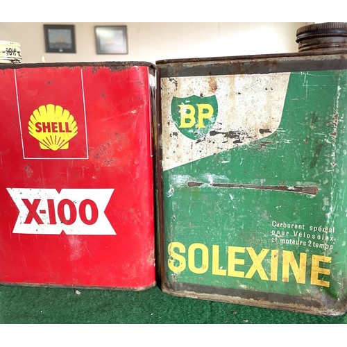 337A - Set of four oil cans including x2 8000 - Tours, Shell x100 and Castrol Suractive