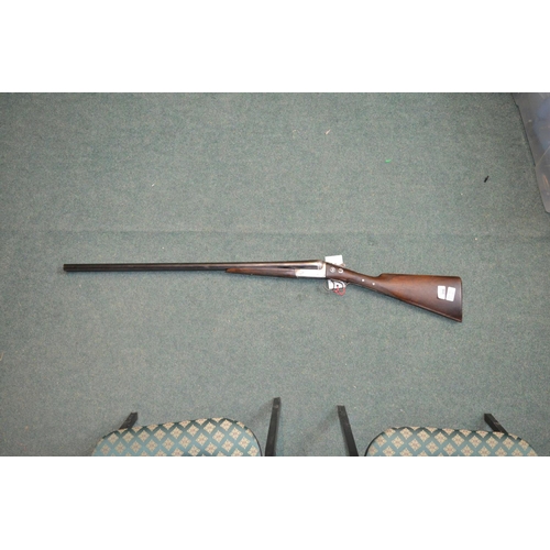 279 - Cogswell & Harrison BLE 12B side by side double trigger shotgun, barrel length 30