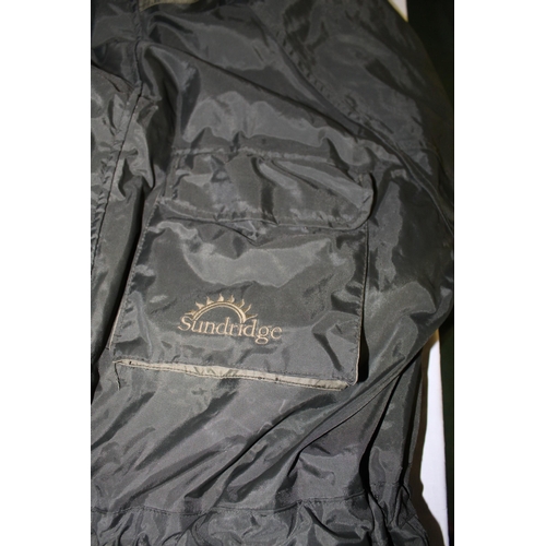 7 - Sundridge heavyweight waterproof jacket size XL, VASS size 10 chest waders, Scierra S size XL chest ... 