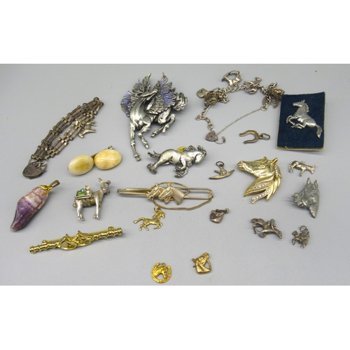 40 - Two 9ct gold horse head charms, stamped 375 and 9ct, 1.9g, and a collection of silver jewellery and ... 