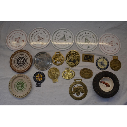 1303 - Collection of ephemera related to vintage steam and vehicle rallies including brassware, participant... 