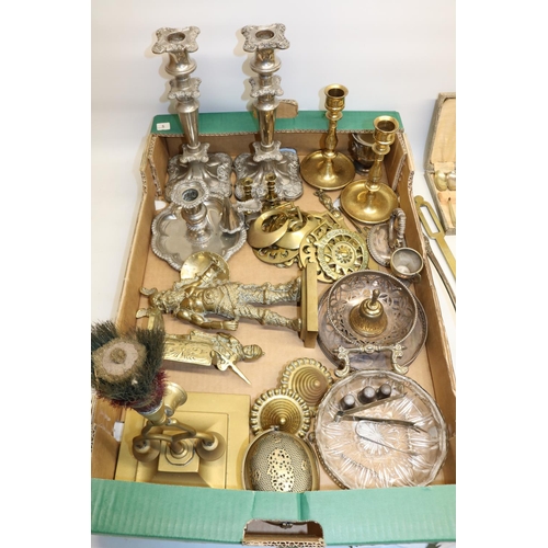 1259 - Quantity of C20th silver plate and other metalware, incl. a pie server with hallmarked silver handle... 