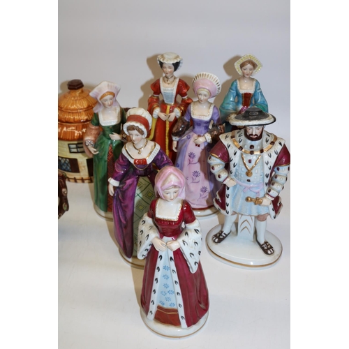 1264 - Group of ceramics, comprising Beswick jogging mare No. 1090 in gloss; Lladro figure No. 1011; two Na... 