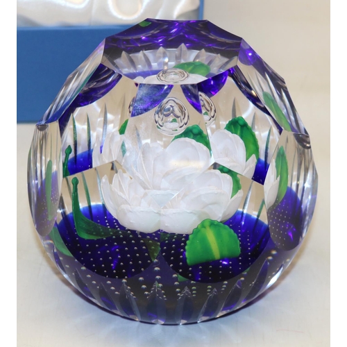 425 - Caithness glass paperweight, The White Rose of Yorkshire, designed by Helen MacDonald, 2016 limited ... 