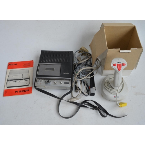 708 - Boxed Commodore Amiga Model 500, an Atari Video Computer System (controllers and game instructions b... 