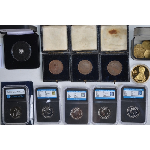 684 - Four early English hammered coins, C19th gaming counters, Platinum Jubilee ERII Platinum £5 coin, Sp... 