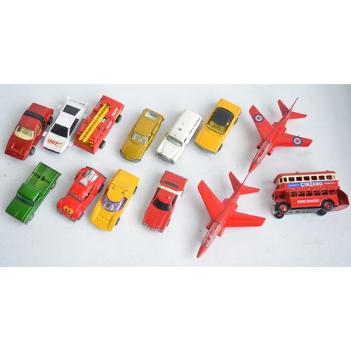 719 - Collection of small scale diecast models to include Matchbox, Dinky and Corgi. Models vary in condit... 