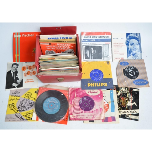 721 - Collection of vintage records, LPs and singles to include Elvis Presley Follow That Dream, Jive Bunn... 