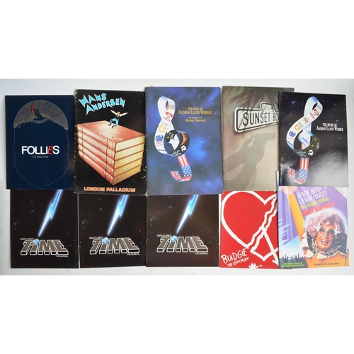 723 - Collection of theatre, film and music production souvenir brochures and programmes to include Cats, ... 