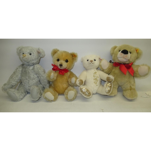 14 - Two yellow tag Steiff bears and two white tag Steiff bears (2)
