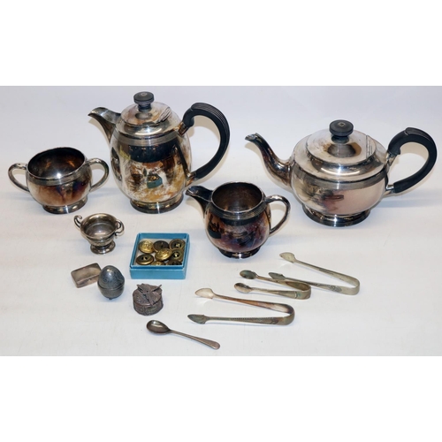 1316 - Group of silver plate, incl. Walker & Hall art deco teaware with reeded bands decoration; naval butt... 