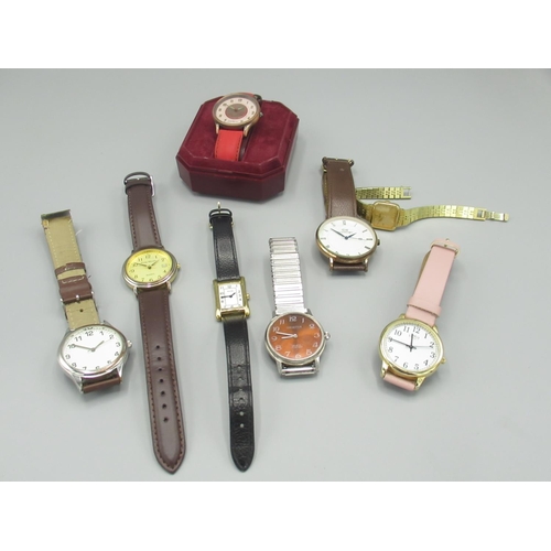 1212 - Ladies Seiko quartz dress watch, movement ref. 1400, case ref. 5520, serial no. 9729074, 6 other qua... 