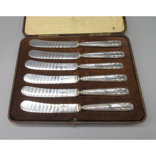 1213 - WITHDRAWN - Geo.V butter knives with hallmarked Sterling silver handles and EPNS blades, by Henry Gr... 