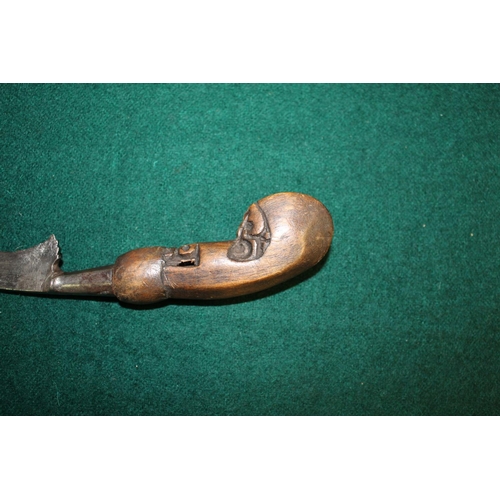 1432 - Indo-Persian jambiya, with 9.5'' curved blade and carved wooden handle, L14'' overall