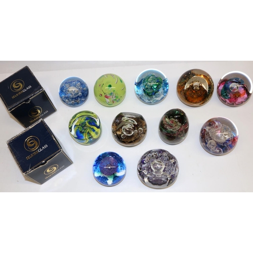 399 - Eleven Selkirk Glass paperweights