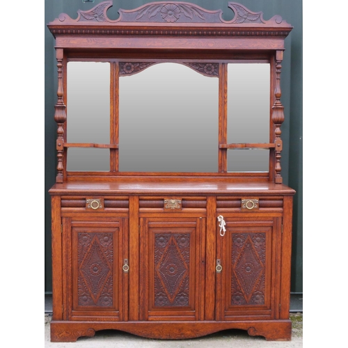 743 - Victorian oak mirror back sideboard, with arched cornice and three mirror plates above three drawers... 