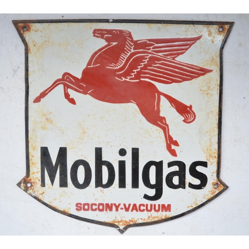 181 - Plate steel enamel advertising sign for Mobilgas Socony-Vacuum, 34.1cm x 32.9cm