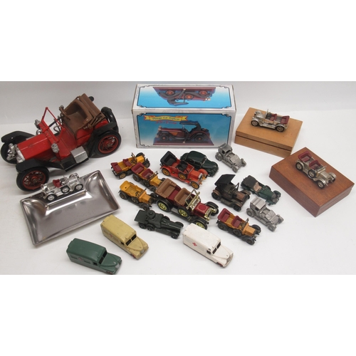 263 - Three Dinky Toys Daimler ambulances, Lesney Models of Yesteryear 1911 Daimlers, other diecast model ... 