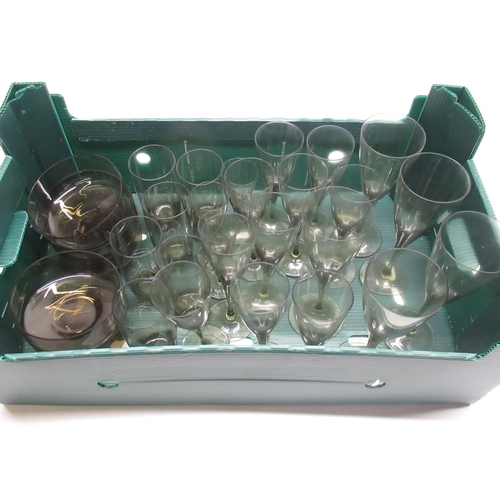 1416 - Collection of 1970s Willow Green drinking glasses to include wine, port, lemonade & liquors and matc... 