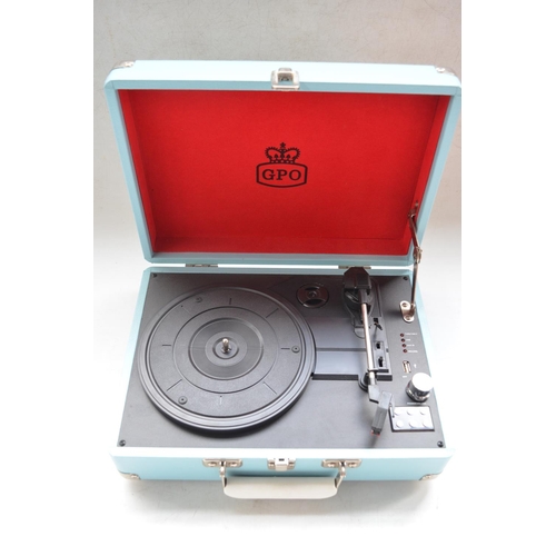 1427 - Portable GPO attache style record player with USB, sky blue outer colour