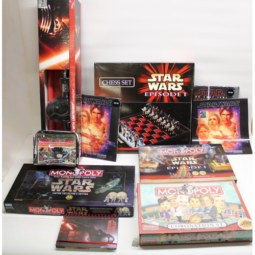 115 - Selection of Monopoly Star Wars sets, Star Wars chess set etc.