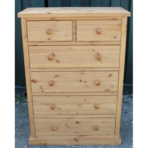 806 - Modern pine chest of two short and four long drawers, with turned wooden handles on plinth base, W93... 