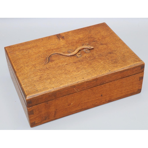 1369 - Martin Lizardman Dutton of Huby - an oak rectangular jewellery box with lift out fitted interior, hi... 