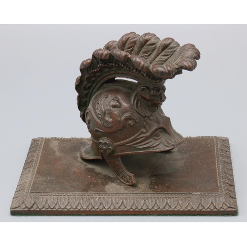 1118 - Regency style cast patinated bronze paperweight in the form of a Centurion helmet with plume, on rec... 