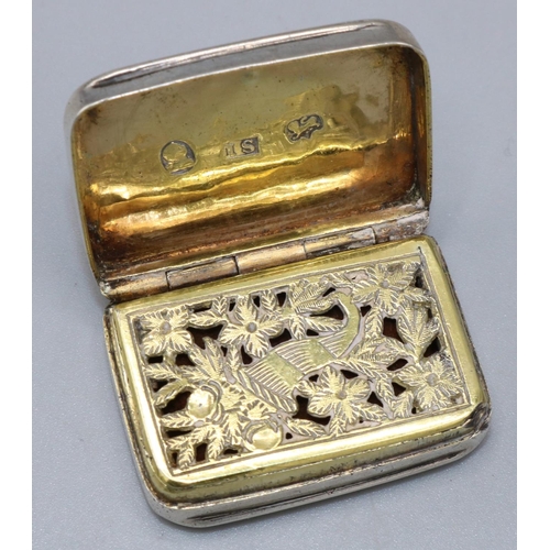 1085 - George 111 hallmarked silver rectangular vinaigrette, with gilt interior, sponge and hinged bird pie... 