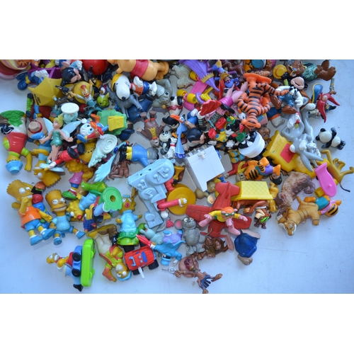 280 - Extensive collection of plastic, metal and ceramic cartoon, fantasy and giveaway figures (Disney, wa... 