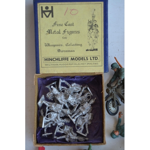 284 - Extensive collection of toy model soldier figures, mostly plastic to include Airfix, Esci, Tamiya, U... 