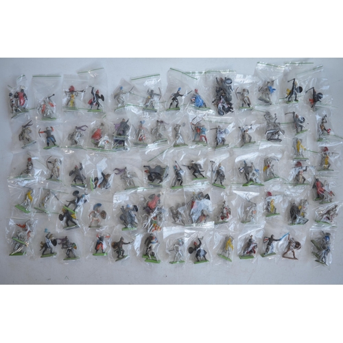 288 - Extensive collection of over 200 (mostly) Britain's Deetail plastic toy model figures with metal bas... 