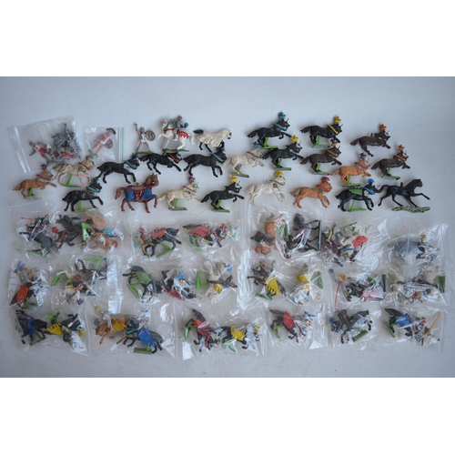 289 - Extensive collection of (mostly) Britain's Deetail model horses and figures (plastic models with met... 