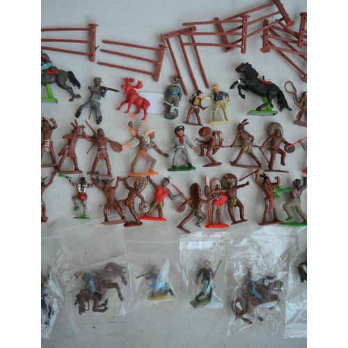 293 - Collection of plastic toy figures, mostly American Civil War/Cowboys and Indians. Various manufactur... 