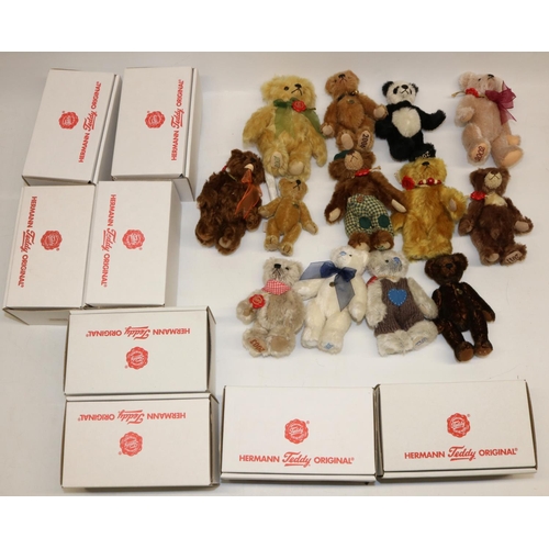 86 - Thirteen miniature Hermann teddy bears, with eight original boxes, max. H13cm (13)