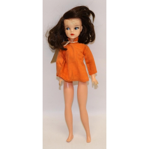 206 - Walking Sindy, Brunette, back of head stamped Made in Hong Kong, in orange shirt