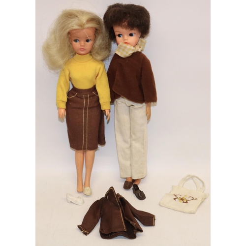 222 - Sindy; A blonde Sindy, head stamped 033055x, and a Brunette short haired Sindy, head stamped Sindy 0... 