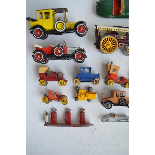 305 - Collection of vintage diecast model vehicles to include Lesney, Charbens, Matchbox etc.