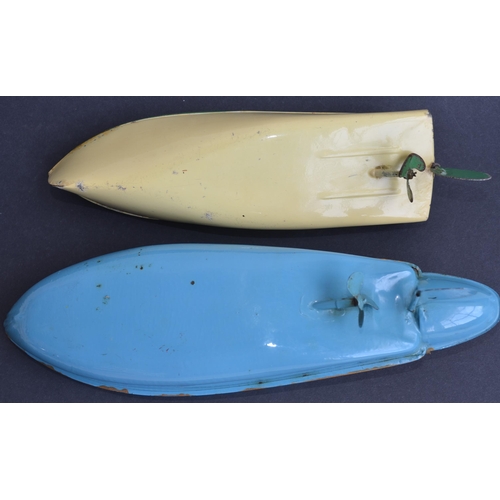 307 - 2 vintage clockwork tinplate boat models to include a Sutcliffe Models Bluebird (very good external ... 