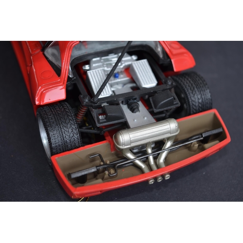 309 - Boxed Franklin Mint 1/24 scale highly detailed diecast Ferrari F40 model in mint condition with orig... 