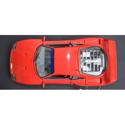 309 - Boxed Franklin Mint 1/24 scale highly detailed diecast Ferrari F40 model in mint condition with orig... 