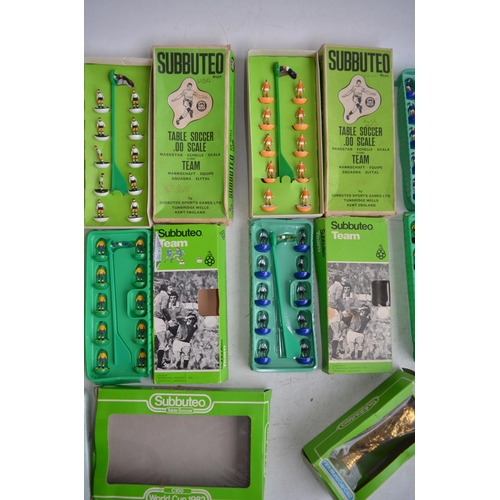 354 - Collection of 11 boxed Subbuteo figure sets (to include 1982 England World Cup Squad, interchangeabl... 