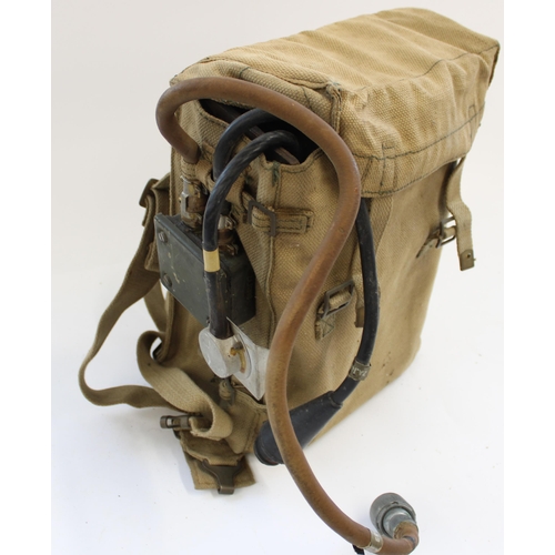 880 - Vintage Wireless Set No. 46 TPL ZA 29542 manpack radio transceiver in canvas set carrier