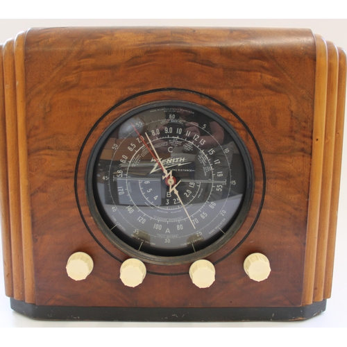 964 - Zenith 5-S-126 walnut cased cube valve radio c1938, with central black dial and four cream knobs, H3... 