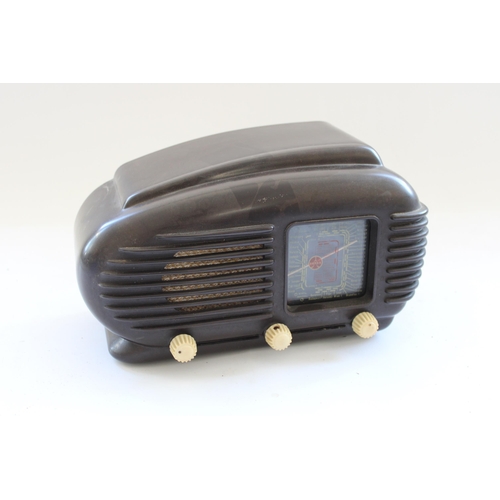 976 - c1950 Tesla Talisman model 308U brown bakelite radio